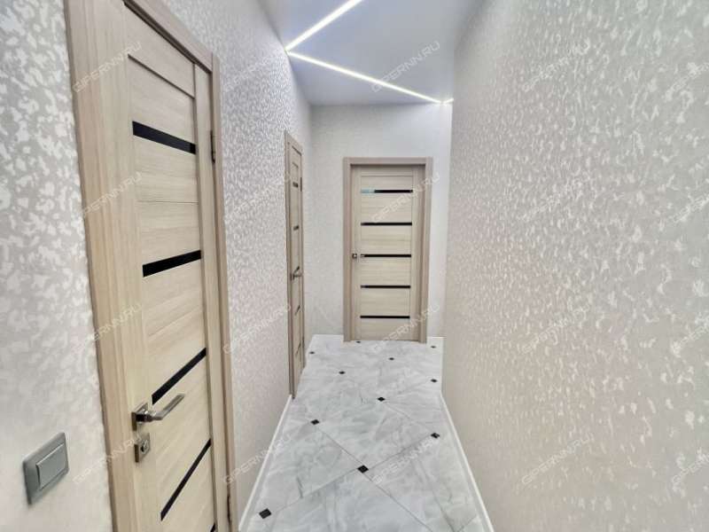 трёхкомнатная квартира в 6-м микрорайоне дом 36 город Кстово