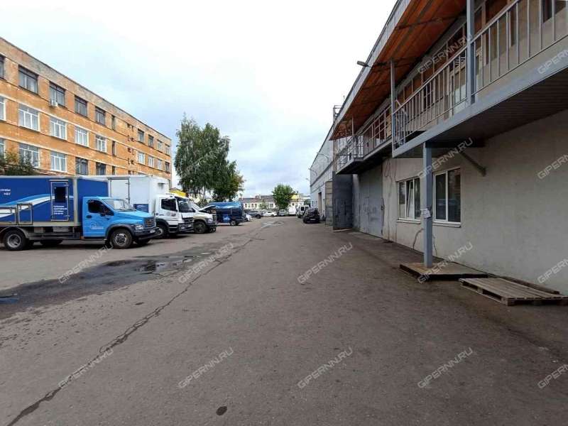 помещение под склад на Жиркомбината ш, д.8а