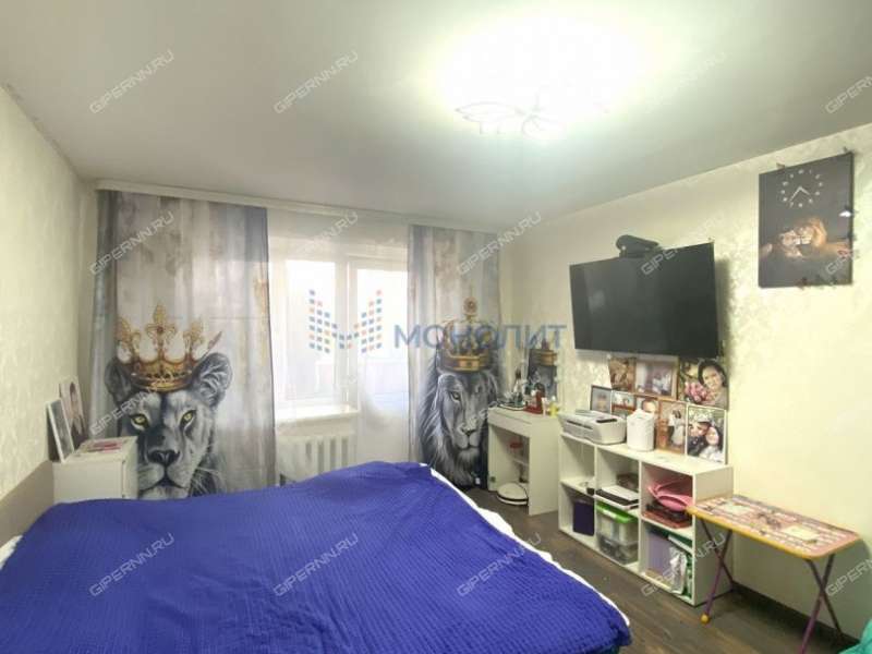 трёхкомнатная квартира на улице Мира дом 9А посёлок Память Парижской Коммуны (ППК сельсовет