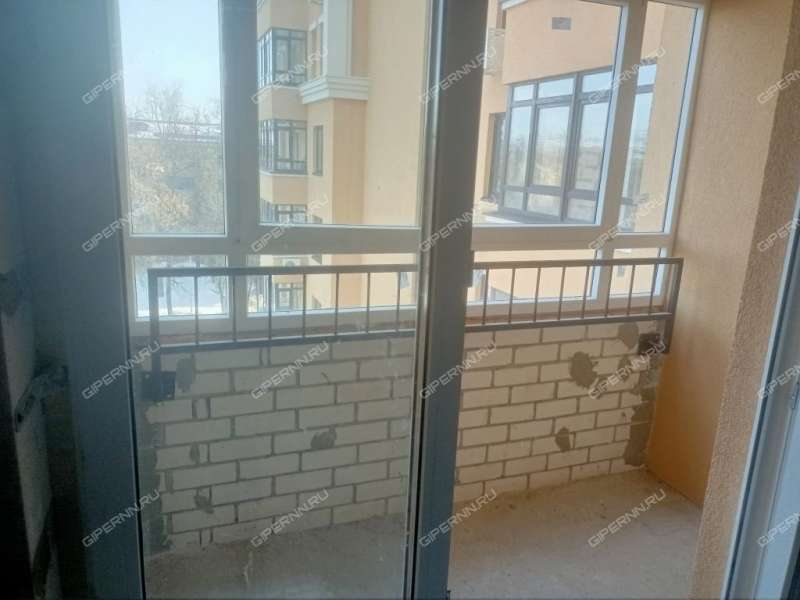 трёхкомнатная квартира на проспекте Кирова дом 2А