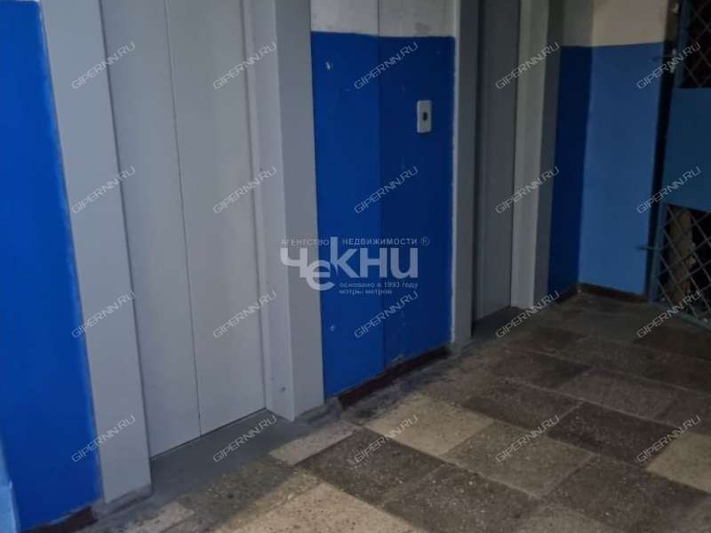 однокомнатная квартира на улице Героев Космоса дом 6