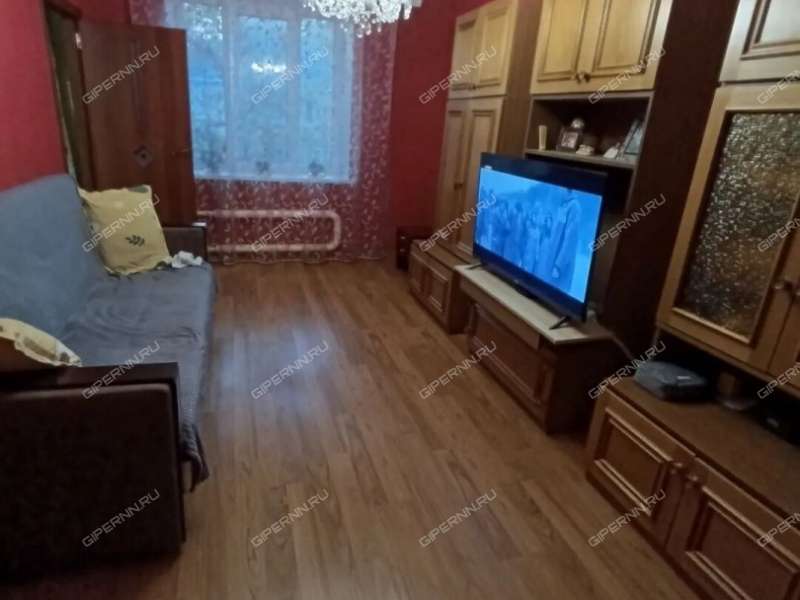 трёхкомнатная квартира на Судостроительной улице дом 8