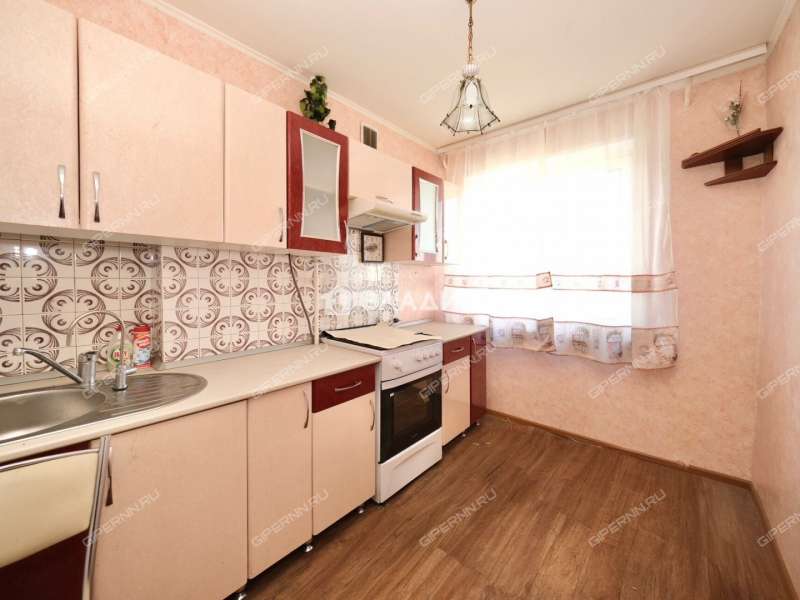 трёхкомнатная квартира на улице Бориса Панина дом 7