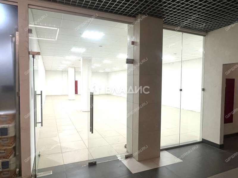 помещение под помещение свободного назначения на Южном шоссе