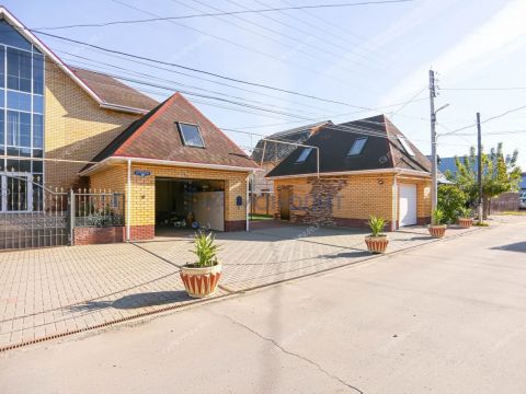 dom-ul-vali-kotika-d-10b фото