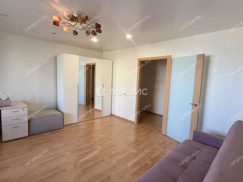 трёхкомнатная квартира на улице Бетанкура дом 2