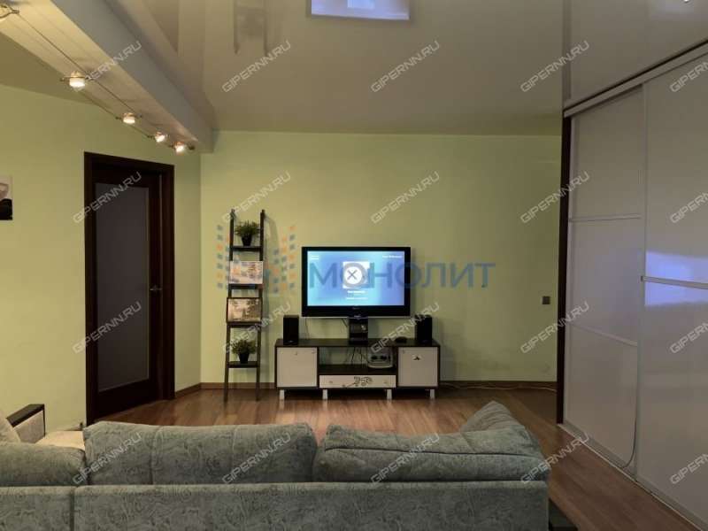 четырёхкомнатная квартира на улице Родионова дом 197