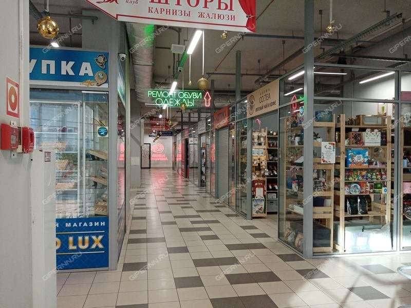 помещение под торговую площадь на Верхне Печерская ул., д.14
