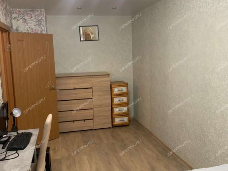 трёхкомнатная квартира на улице Павла Орлова дом 4