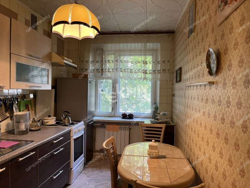 трёхкомнатная квартира на улице Звездинка дом 9  к1