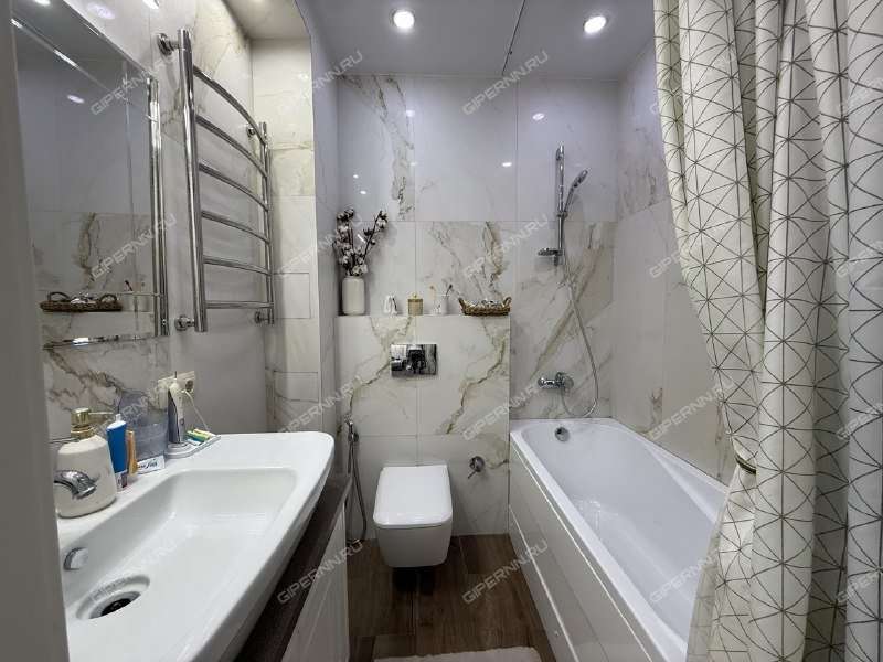 двухкомнатная квартира на улице Родионова дом 193 к5