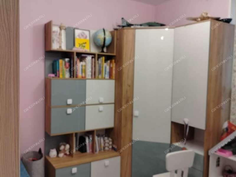 трёхкомнатная квартира на улице Островского дом 15