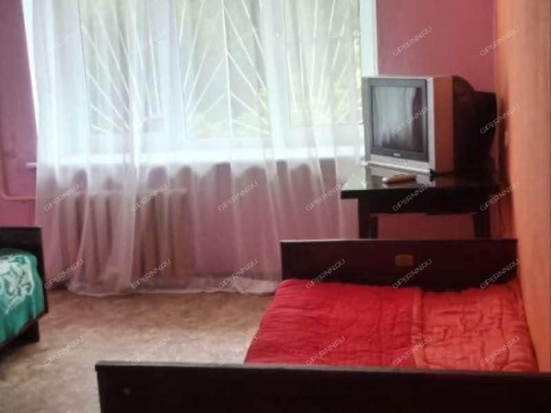 двухкомнатная квартира в 2-м микрорайоне дом 27 город Кстово