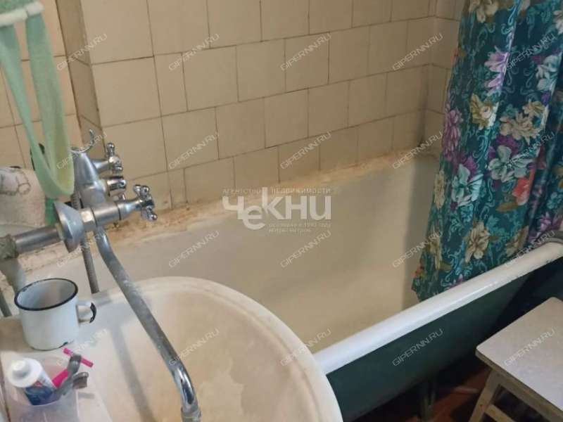 двухкомнатная квартира на Большей Печёрской улице дом 38