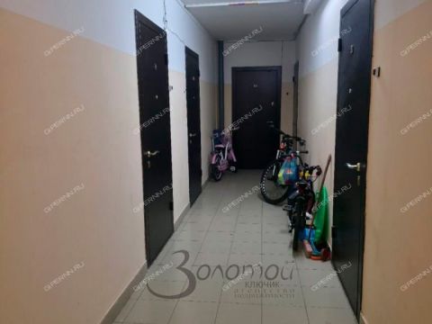 kvartira-studiya-ul-40-let-pobedy-d-21 фото