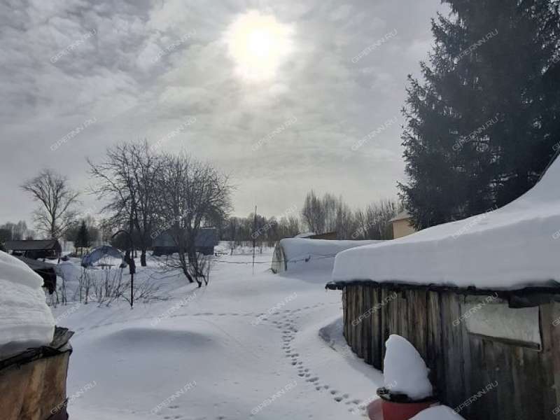 дом на улице Центральная село Варварское