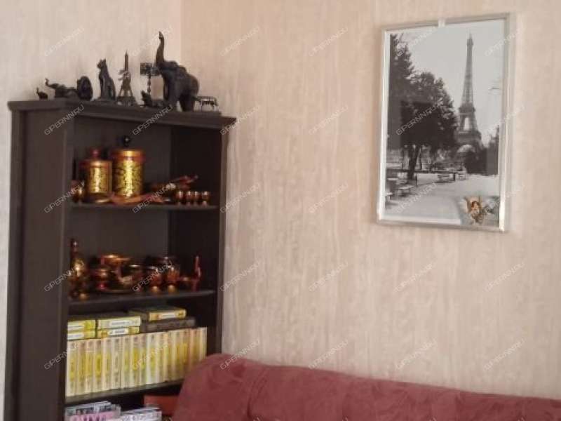 однокомнатная квартира на проспекте Кирова дом 8