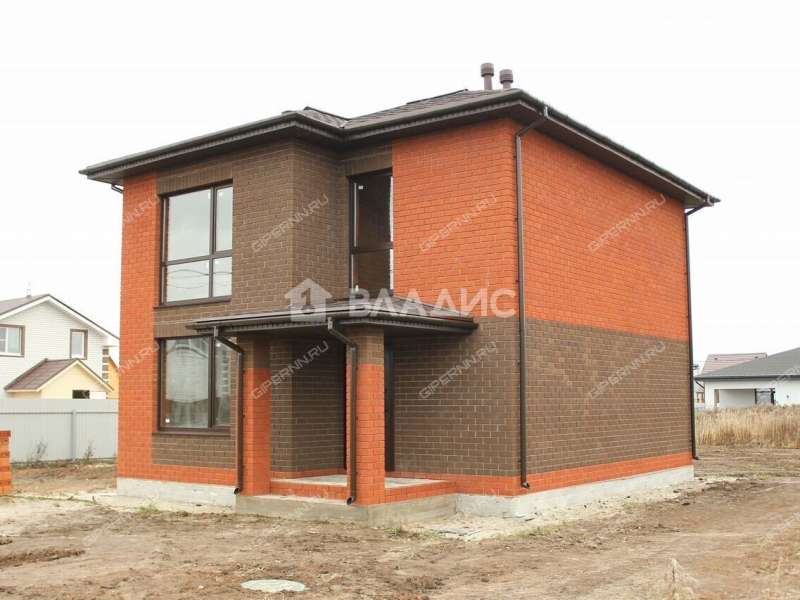 дом на улице Фруктовая село Елховка