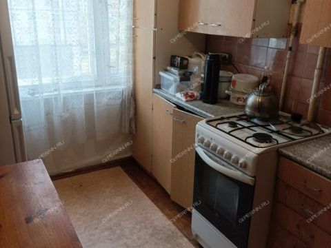 3-komnatnaya-ul-tropinina-d-4 фото