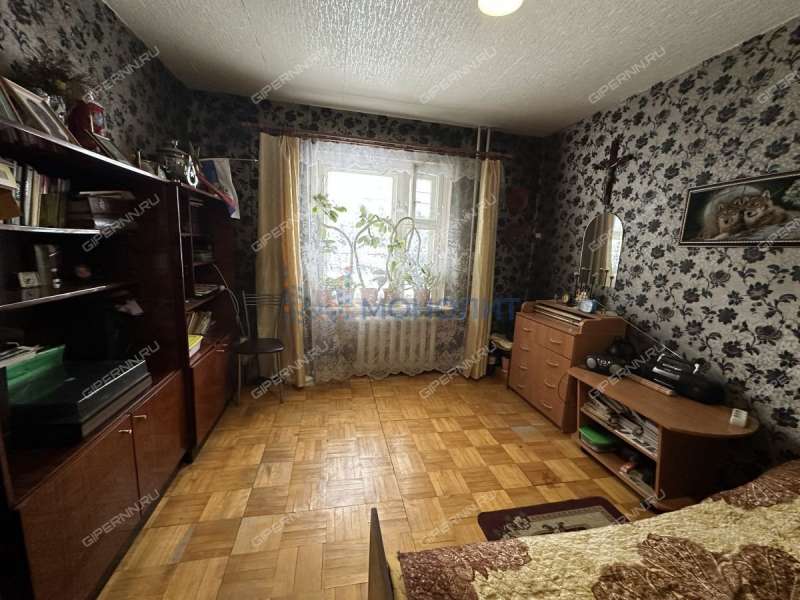 четырёхкомнатная квартира на проспекте Ильича дом 42А