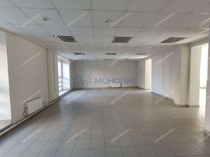 помещение под офис, торговую площадь на улице Невзоровых