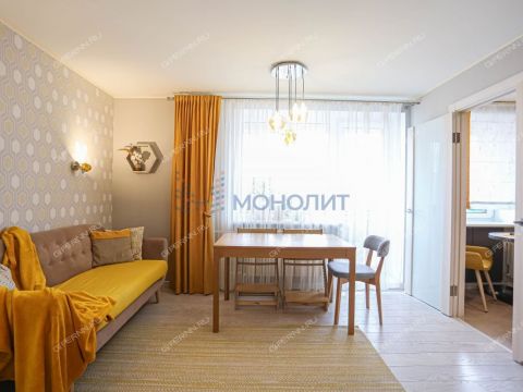 4-komnatnaya-per-svetlogorskiy-d-4 фото