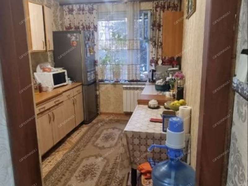 трёхкомнатная квартира на улице Ватутина дом 16а