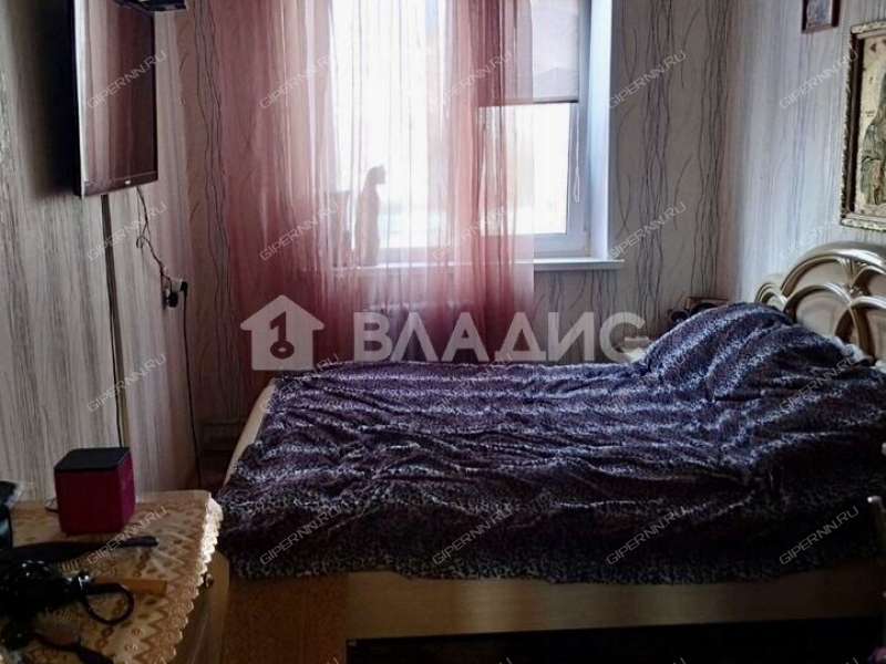 трёхкомнатная квартира на улице Сергея Тюленина дом 20