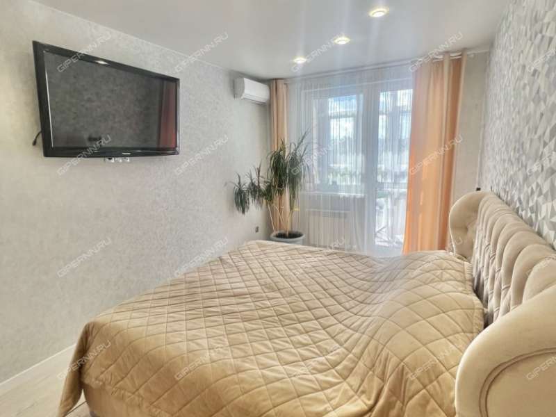 трёхкомнатная квартира в 6-м микрорайоне дом 36 город Кстово