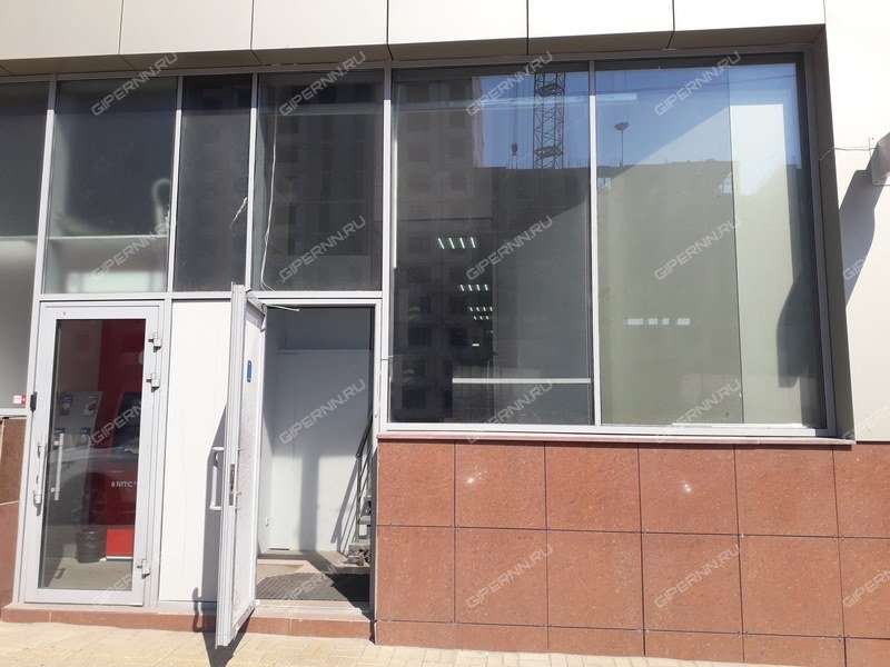 помещение под торговую площадь на улице Максима Горького