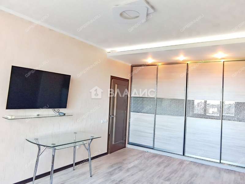 однокомнатная квартира на Волжской набережной дом 8