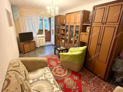 3-komnatnaya-ul-verhnepecherskaya-d-8 фото
