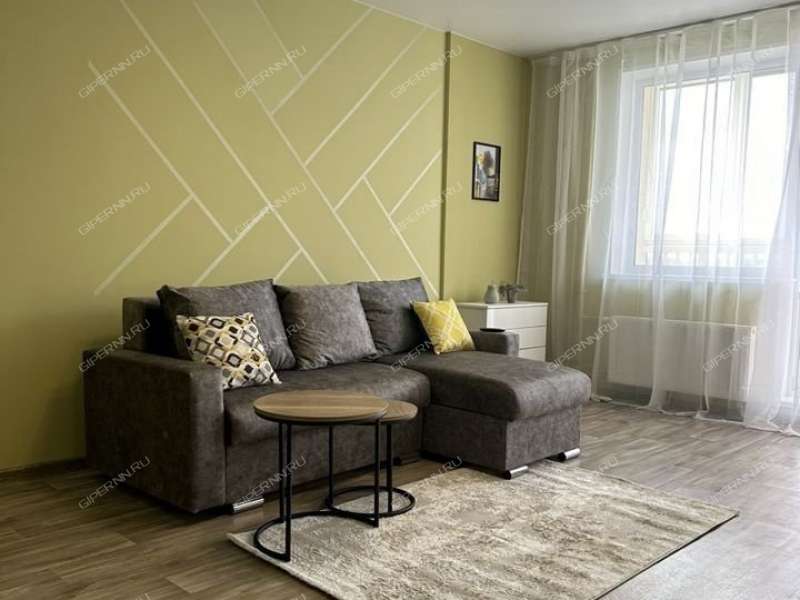 трёхкомнатная квартира на проспекте Гагарина дом 114