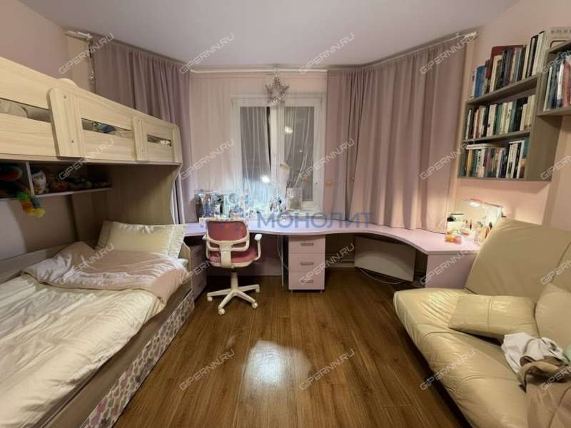 трёхкомнатная квартира на Первоцветной улице дом 6