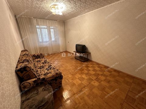 3-komnatnaya-ul-verhnepecherskaya-d-4 фото