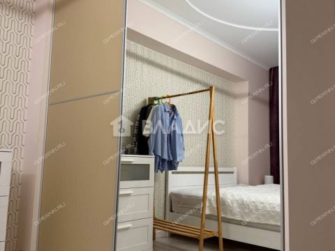 2-komnatnaya-ul-rodionova-d-45 фото