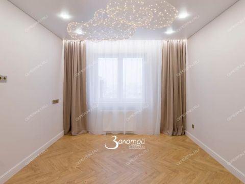 3-komnatnaya-ul-svetlogorskaya-d-6 фото