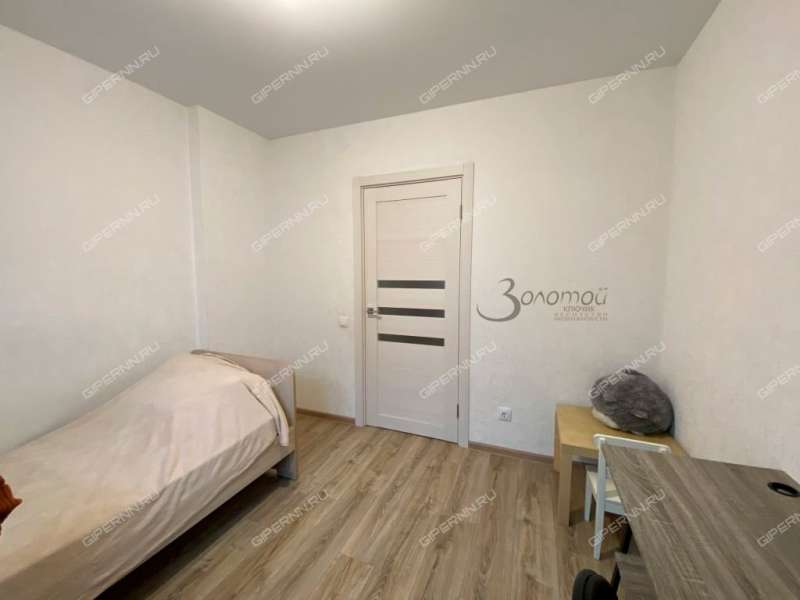 трёхкомнатная квартира на улице Новокузнечихинская дом 2