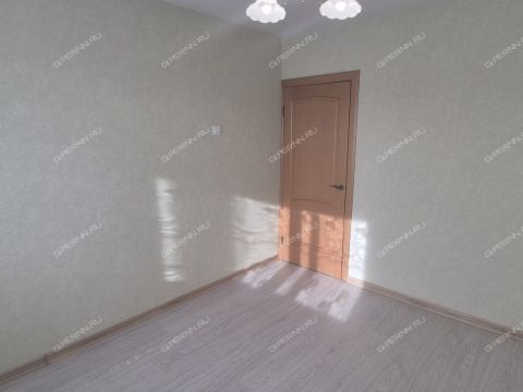 4-komnatnaya-ul-kerchenskaya-d-22 фото