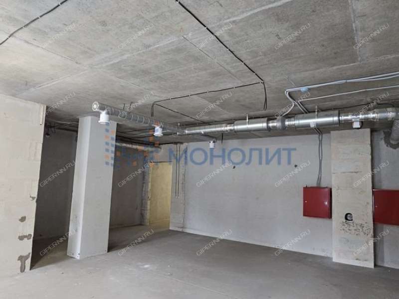 помещение под офис, торговую площадь на улице Владимира Лузянина