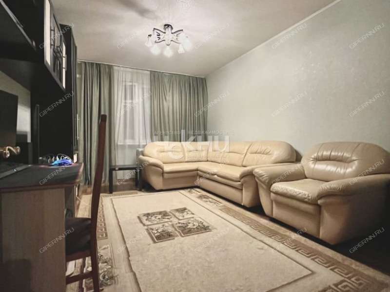 трёхкомнатная квартира на проспекте Ильича дом 39