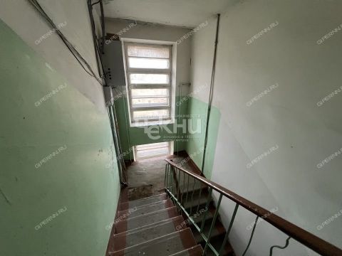 2-komnatnaya-ul-svetloyarskaya-d-25 фото