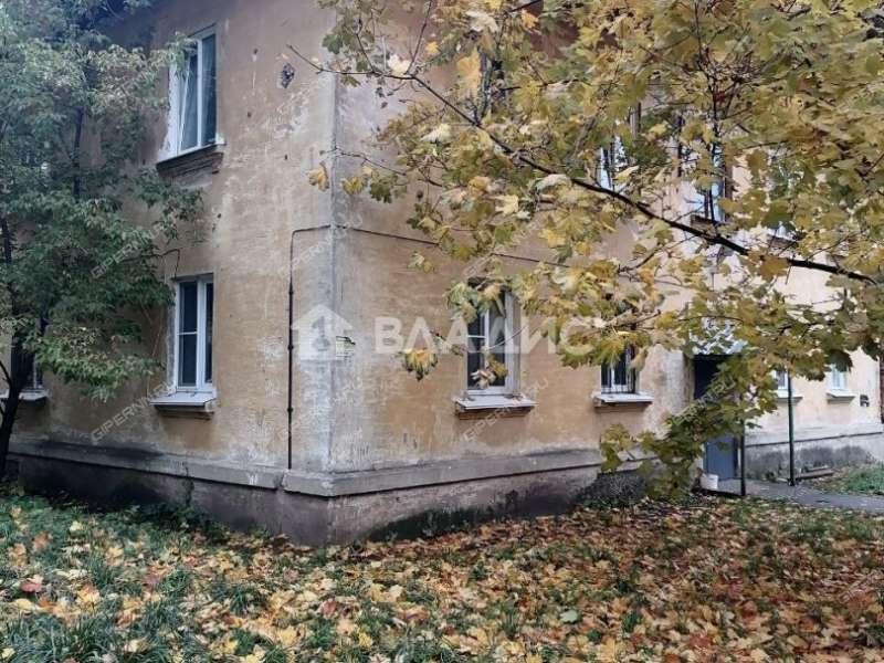 трёхкомнатная квартира на Стрелковой улице дом 65