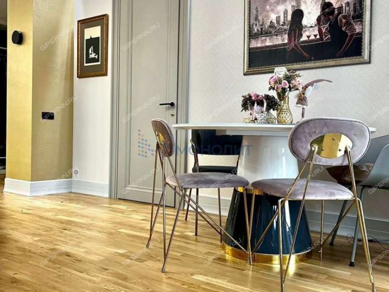 трёхкомнатная квартира на улице Нестерова дом 22