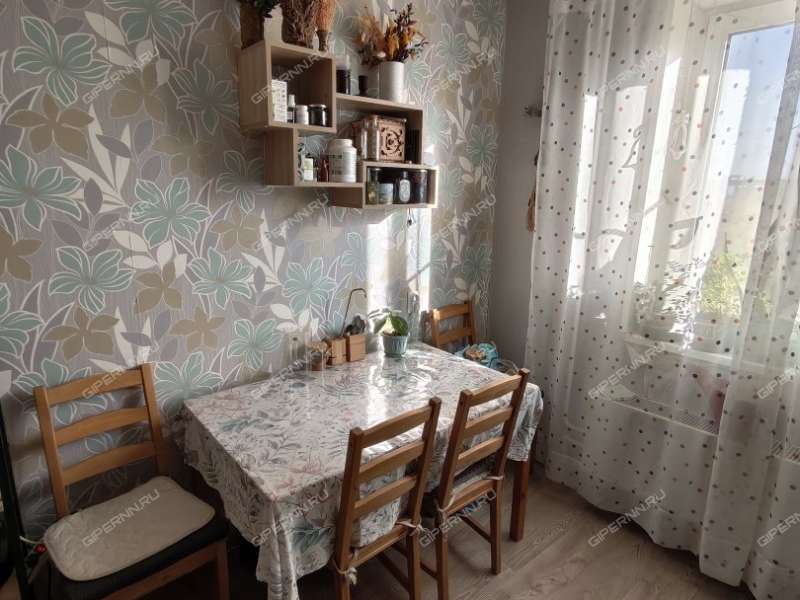 однокомнатная квартира на улице Юлиуса Фучика дом 10 к1