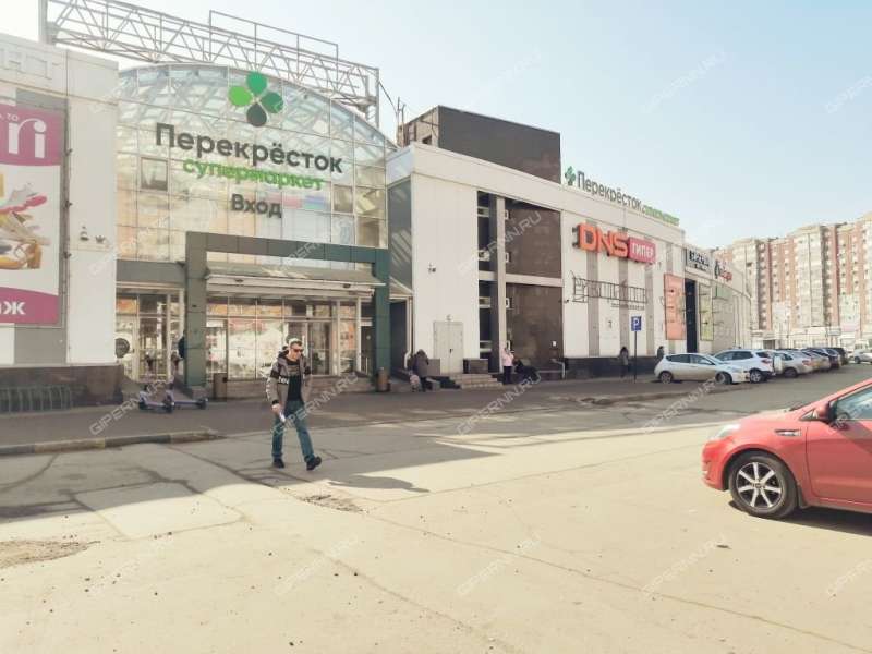 трёхкомнатная квартира на улице Челюскинцев дом 19