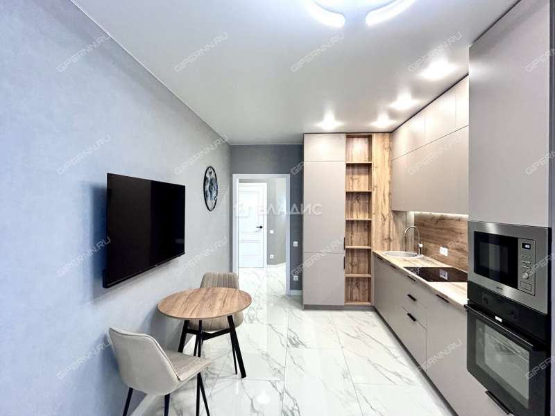 двухкомнатная квартира на улице Родионова дом 202