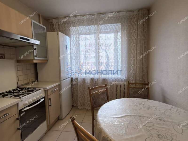 трёхкомнатная квартира на Республиканской улице дом 25