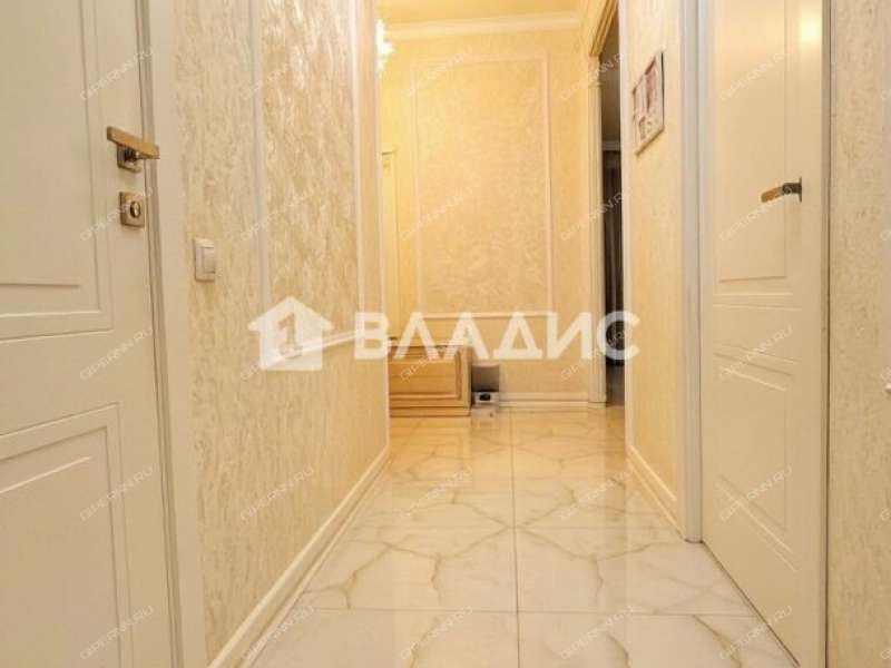 трёхкомнатная квартира на улице Глеба Успенского дом 1 к2