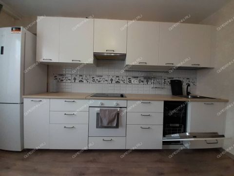 2-komnatnaya-ul-romantikov-d-13 фото